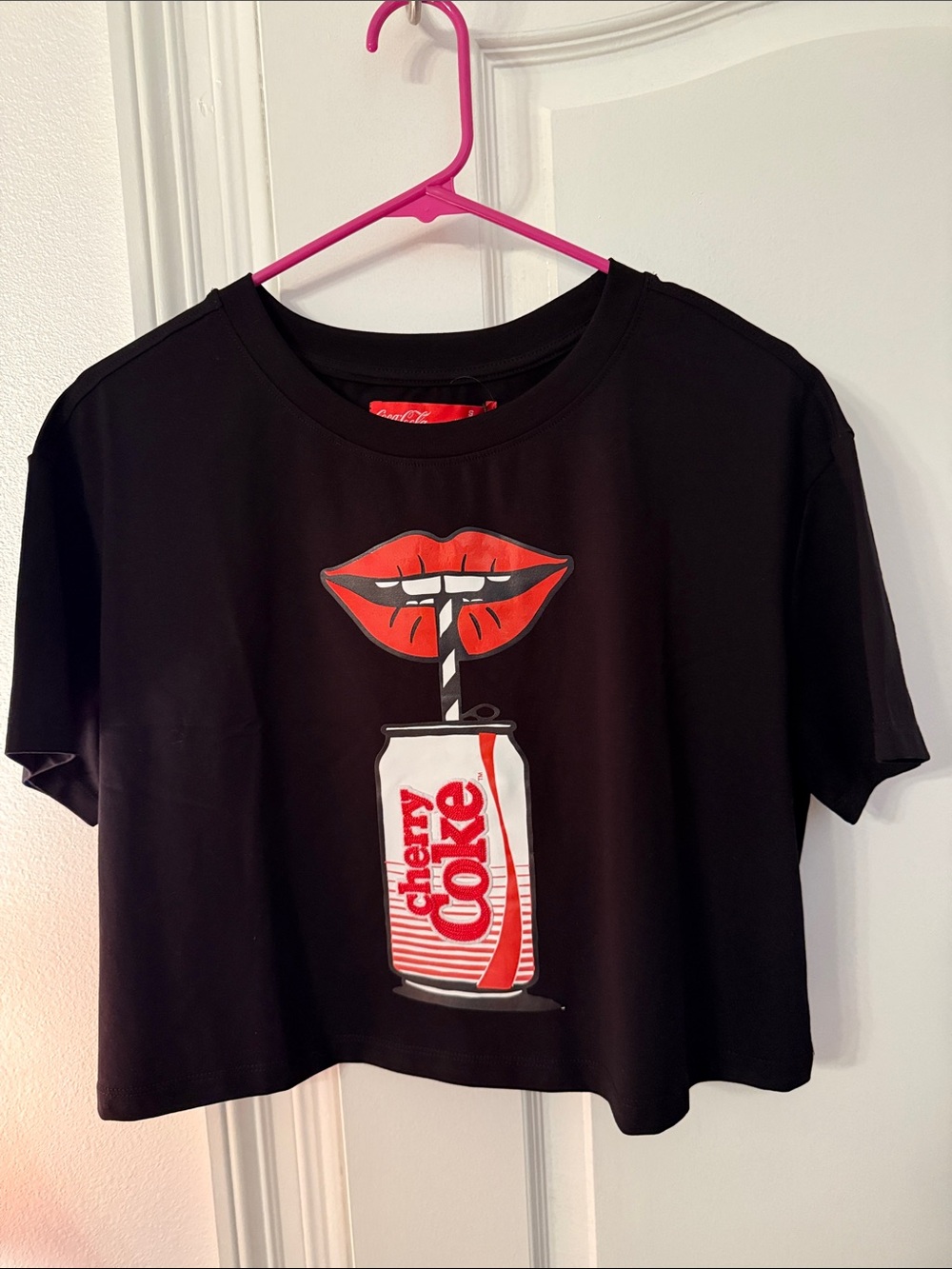 Coca-Cola Black Graphic Cropped Tee with Red Lip and Can Motif